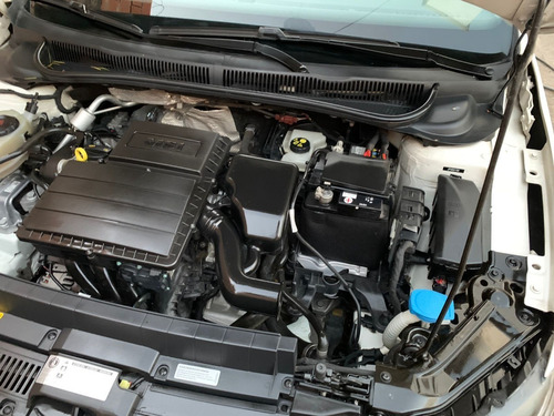 Imagen 23 de 24 de Volkswagen Polo Msi Comfortline 1.6