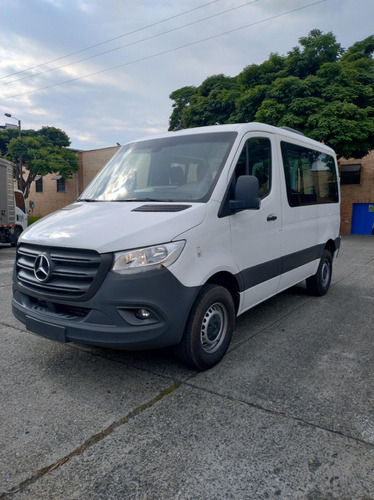 Mercedes Benz Sprinter Para  12 Pasajeros + Conductor.