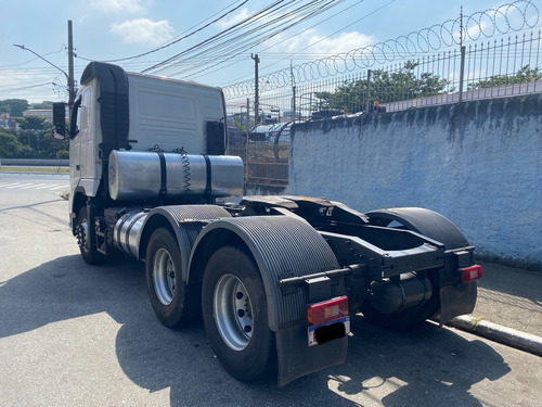 Imagem 6 de 12 de Volvo Fh 540 6x4 I-shift Ano 2014 Caminhão Cavalo Traçado