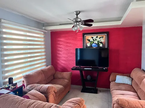 Casa Recien Remodelada, Cuenta Con Todos Los Servicios Basicos Y Cuenta Con Privacidad Al Tener Control De Acceso De Visitantes