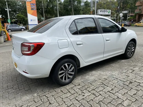 Renault Logan 1.6 Zen Mecánico