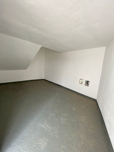 Imagen 20 de 30 de Docta, Duplex / Triplex De 2 Dormitorios, Patio, Asador, Seguridad 24hs
