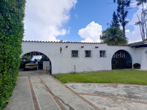 Bella Casa De Una Sola Planta En Venta San Antonio De Los Altos 24-9645