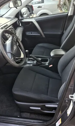 Toyota RAV4 2.5 Le At