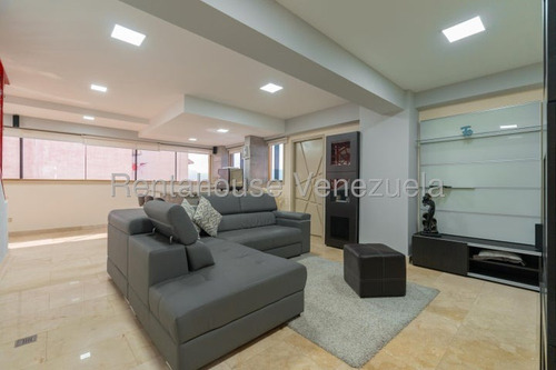 Imponente Y Moderno Ph En Venta En Los Chaguaramos. Yr25-18095. Servicio De Agua Constante, Gas Directo, Internet De Fibra Óptica Y Línea Cantv.