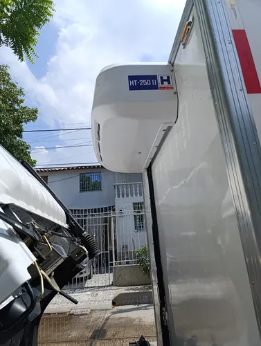 Camión Foton Con Furgón Refrigerado. Foton 3.1 Ton