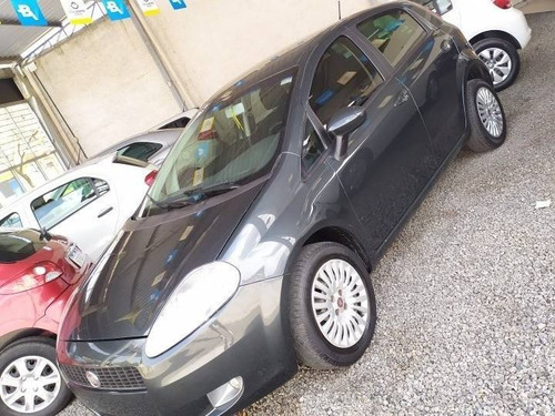 Fiat Punto 1.4 Attractive Italia 8v Flex 4p Manual