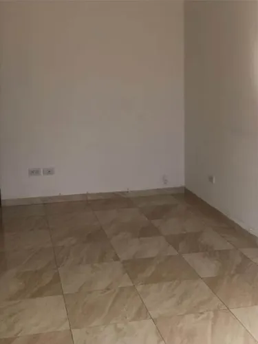 Edificio De 3 Pisos Barrio Colon