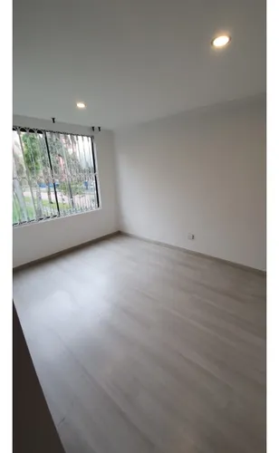 Venta Apartamento Salitre 86 Mts, Piso 2, Garaje, 4 Hab, 3 Baños