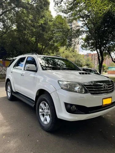 Toyota Fortuner 3.0 Sr5