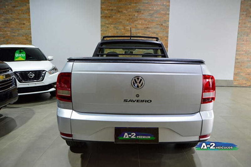 Imagem 11 de 12 de Volkswagen Saveiro Trendline Cs 1.6 Msi Total Flex 2021