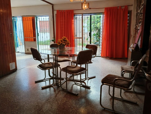 Casa 2 Dorm Monseñor P Cabrera