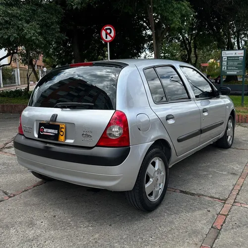 Renault Clio Automático
