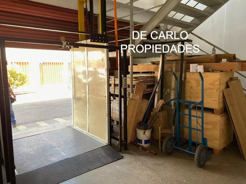 Bodega 3 Plantas, Predio Aki Kb.