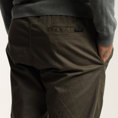 Pantalón Hombre Kevingston Babucha Cabral Gabardina Verde