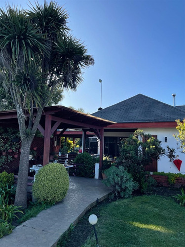 Venta De Hermosa Parcela-casa 4d/4b Piscina,coihueco-chillán