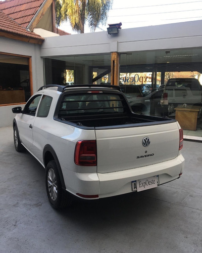 Imagen 2 de 10 de Volkswagen Saveiro 1.6 Highline Mt 2018 Expoeste