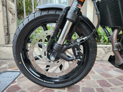Imagen 11 de 18 de Husqvarna 200