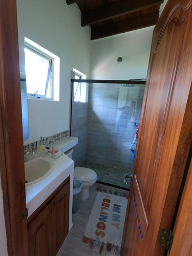 Se Vende Exclusiva Casa Campestre En El Alto Del Escobero Envigado!