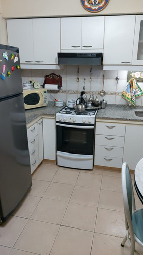 Imagen 2 de 16 de Departamento De 4 Ambientes Con Terraza Y Balcón A La Calle. Mejor Ubicación