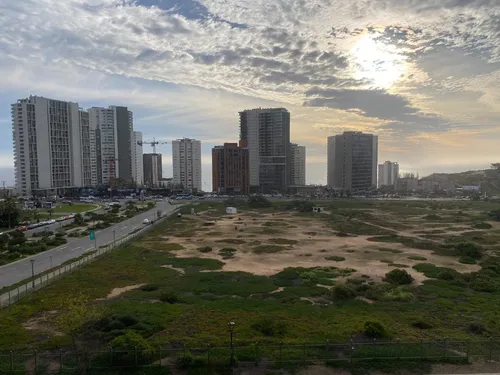 Oelckers Vende, Avda Bosques De Montemar, Edificio Miró
