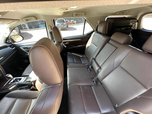 Toyota SW4 2.8 Srx 177cv 4x4 7as At