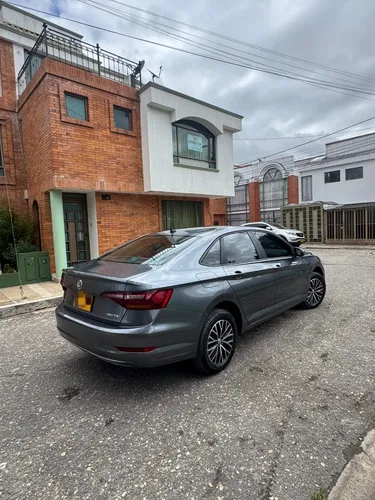 Jetta Confortline 2020