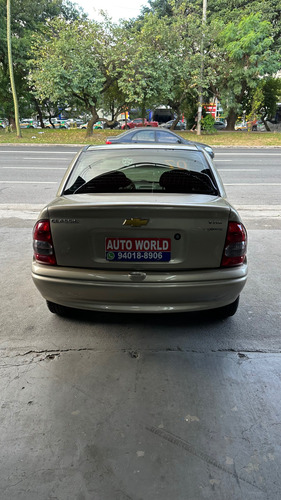 Chevrolet Corsa Classic 1.0 Life Flex Power 4p