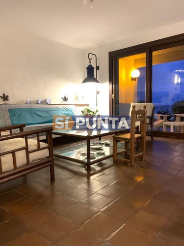 Imagen 3 de 7 de Apartamento En Playa Brava Alquilar