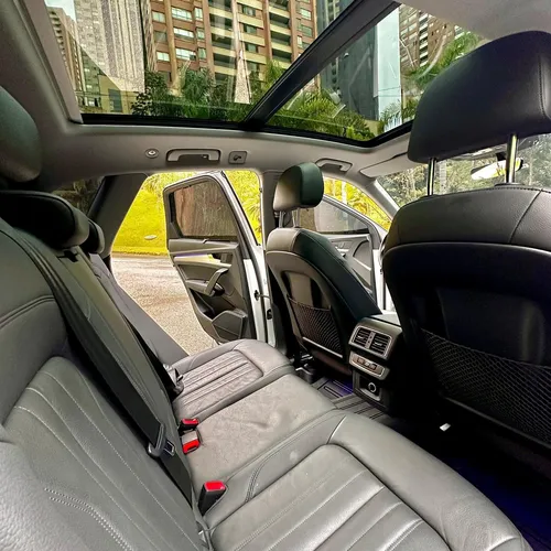 Audi Q5 TFSI QUATTRO BLACK