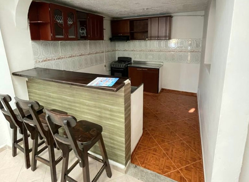 Venta De Casa De 120 Mt2, 4 Alcobas, Muy Cerca De San Nicolas,rionegro