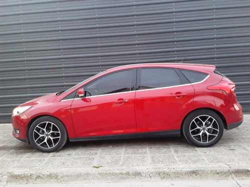 Ford Focus Titanium 5 Puertas 2.0l Nafta Mt 2019