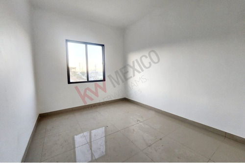 Casa En Venta Ubicada En Lomas De La Presa, Tijuana B. C.