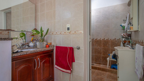 Venta Casa De 2 Plantas 4 Dormitorios En Arroyito