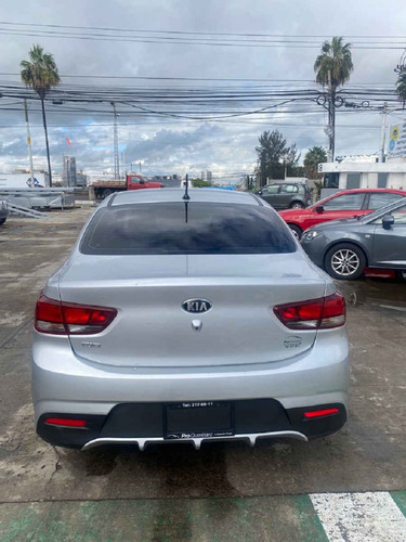 Imagen 4 de 15 de Kia Kia Rio Sedan 2019 4p Lx, 1.6 L Mpi Tm6, Ve, Ba, Bl, Ra