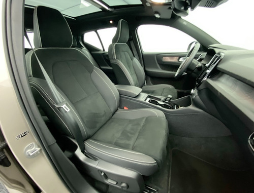 Volvo XC40 0.0 RECHARGE ULTIMATE PURE ELECTRIC 4X4