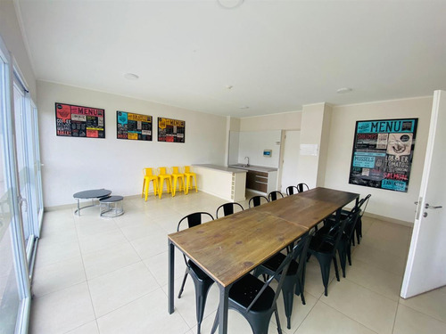 Departamento En Venta De 1 Dorm. En Coquimbo