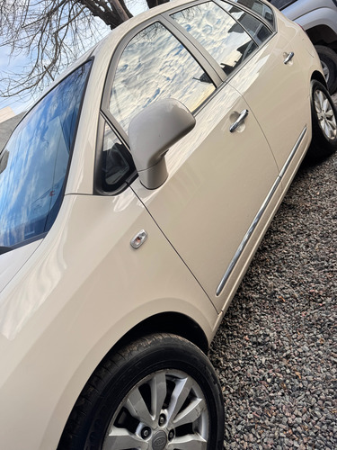 Kia Rondo 2.0 Crdi At