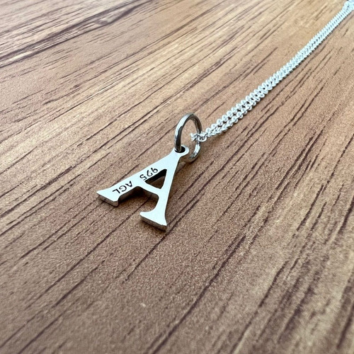 Imagen 5 de 10 de Collar Dije Letras Iniciales Plata 925 De 45 Cm Mujer Agálea