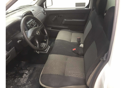 Nissan Np300 2.4 Chasis Dh Mt 2015