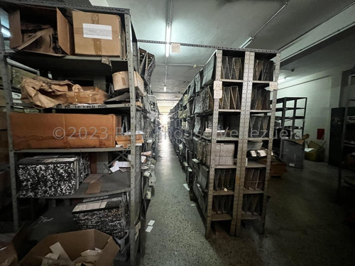 Se Vende Edificio Industrial La Candelaria Mls #24-2303