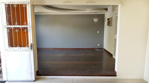 Casa Com 3 Dormitórios À Venda, 180 M² Por R$ 550.000,00 - Centro - Gravataí/rs - Ca2031