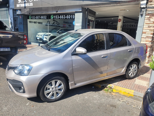 Toyota Etios 1.5 Sedan Xls