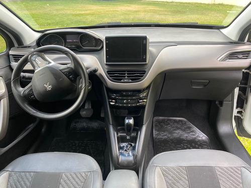 Peugeot 208 1.6 Feline Tiptronic
