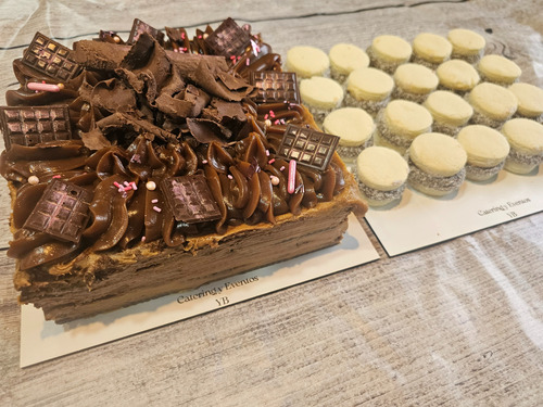 Chocotorta + 20 Alfajores De Maicena - Promo Mesa Dulce 20p