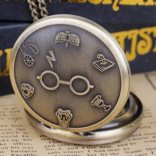 Imagen 2 de 5 de Reloj Collar Análogo - Harry Potter - Signos