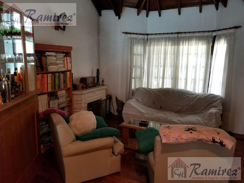 Chalet Céntrico En Venta 5 Ambientes. Excelente! - Ituzaingó