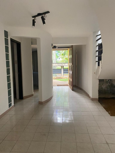 Imagen 3 de 30 de Fernando Guerrero Vende Casa En La Trigaleña Alta
