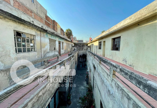 Predio En Venta En El Centro Historico Con Amplio Uso De Suelo