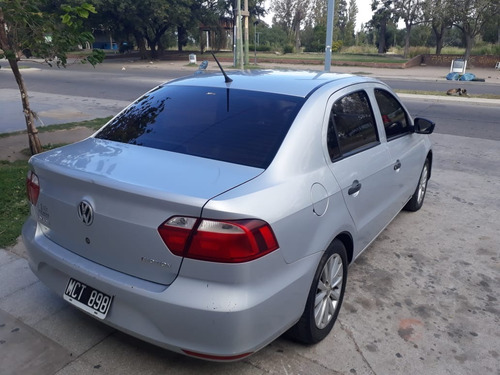 Imagen 3 de 7 de Volkswagen Voyage 2013 C/gnc
